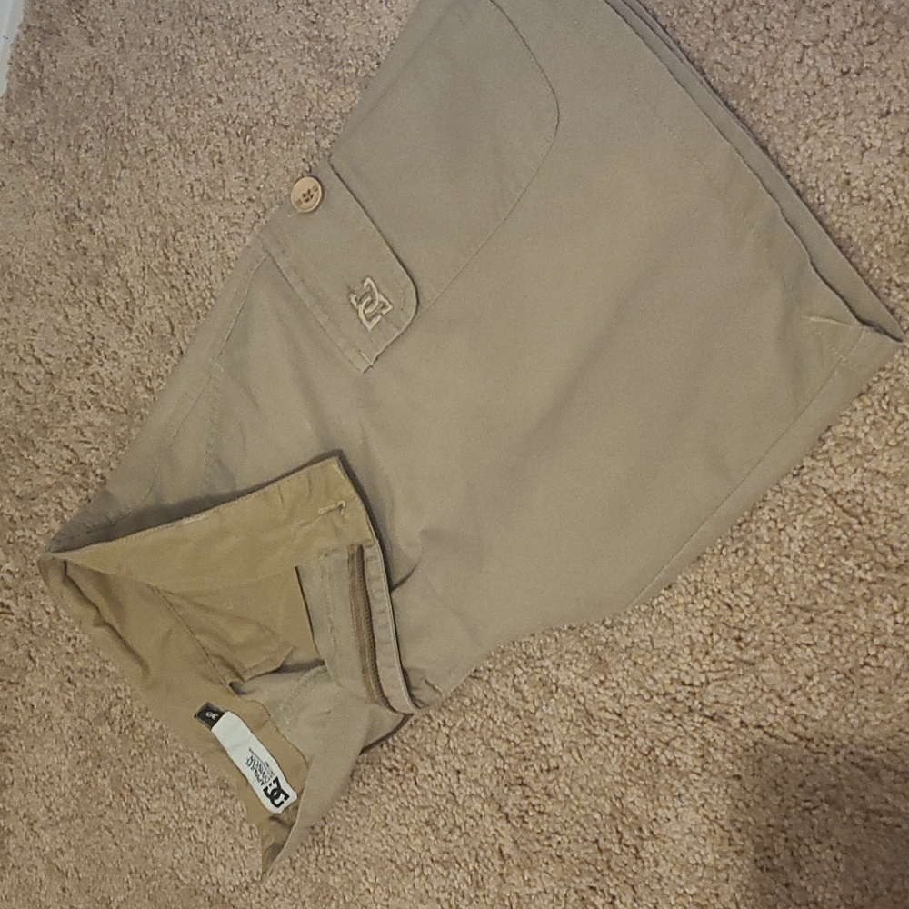 $7 DC shorts size 30 BUNDLE ONLY Lower Price In Bundle